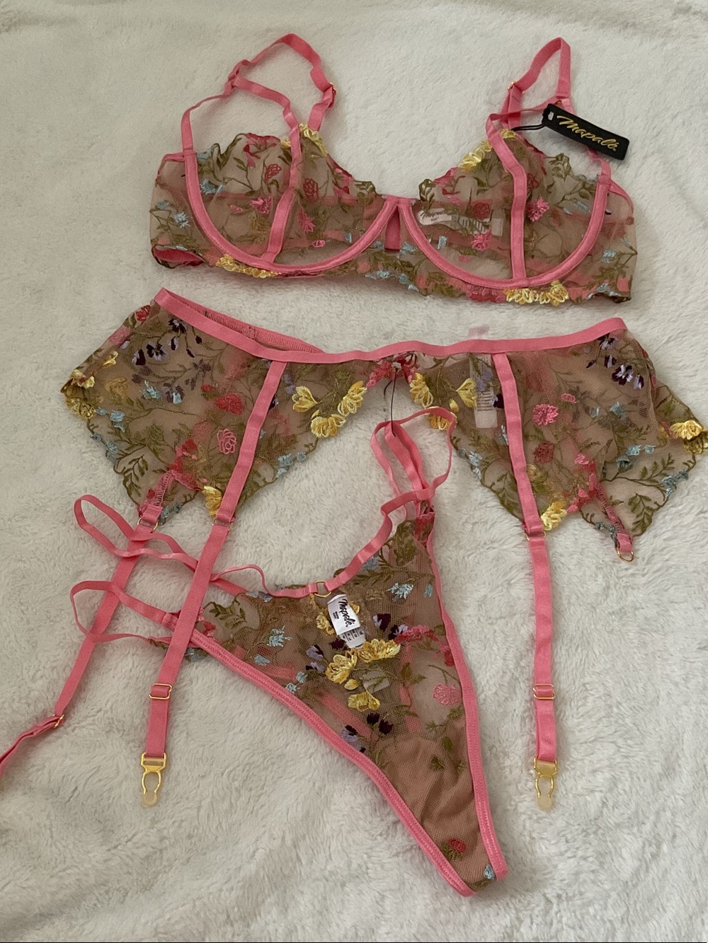 Mapale defective Floral Embroidered Sheer Lingerie Set with Pink Trim size L